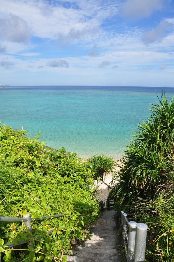 Sea Breeze Villa Onna Exterior foto