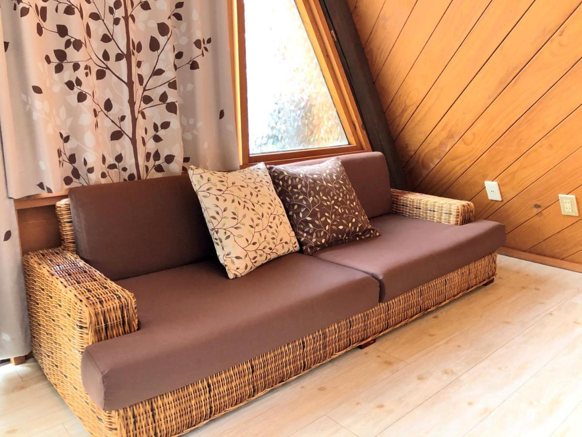 Sea Breeze Villa Onna Exterior foto